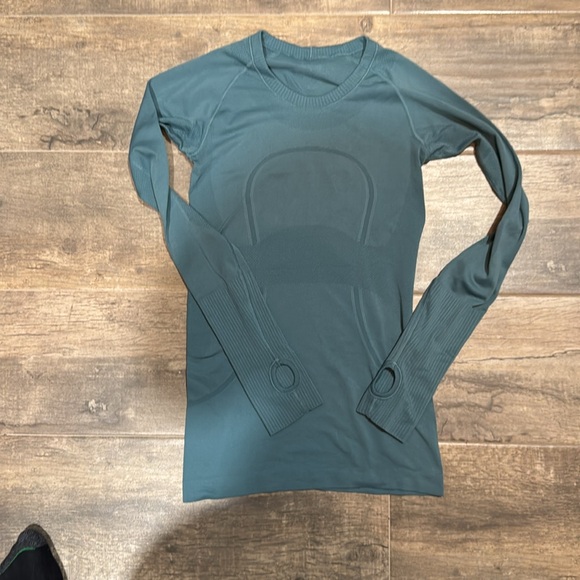 Lululemon swiftly long sleeve - Picture 3 of 7